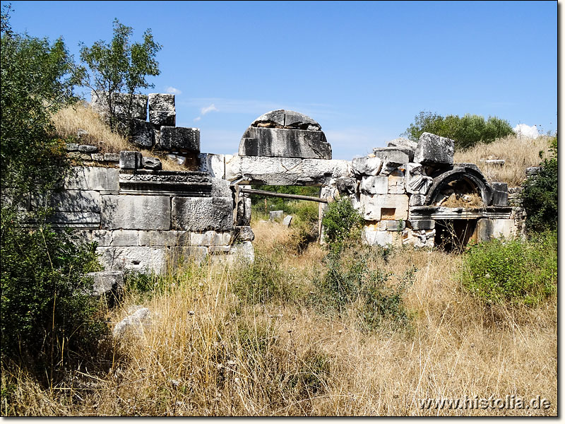 Aphrodisias in Karien - Innenseite des westlichen Stadttores von Aphrodisias