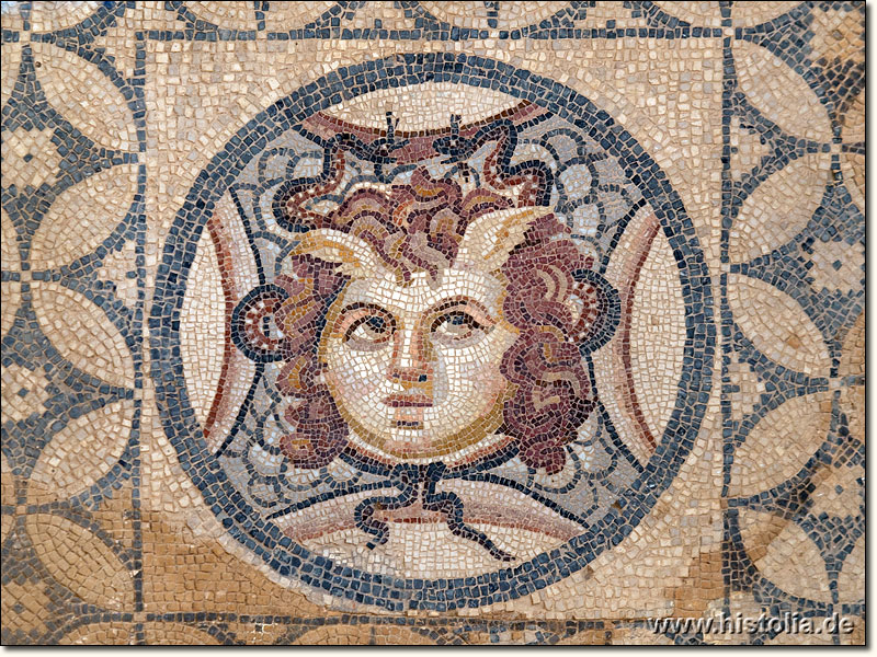 Ephesos in Karien - Ein Bodenmosaik in den restaurierten 'Hanghäuser' (römische Wohnhäuser) von Ephesos