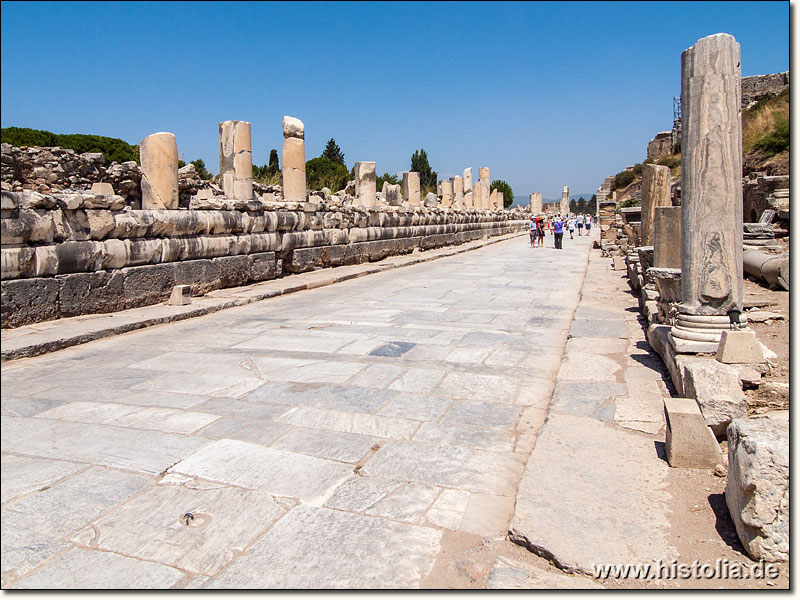 Ephesos in Karien - Verbindungsstraße zwischen Theater und Celsus-Bibliothek östlich der Agora von Ephesos