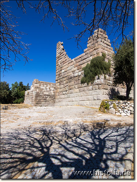 Halikarnassos in Karien - Eines der Stadttore (das Myndos-Tor) der antiken Stadt Halikarnassos