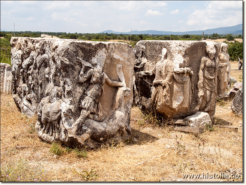 Herakleia Salbake in Karien - Reliefs aus dem Heroon von Herakleia Salbake