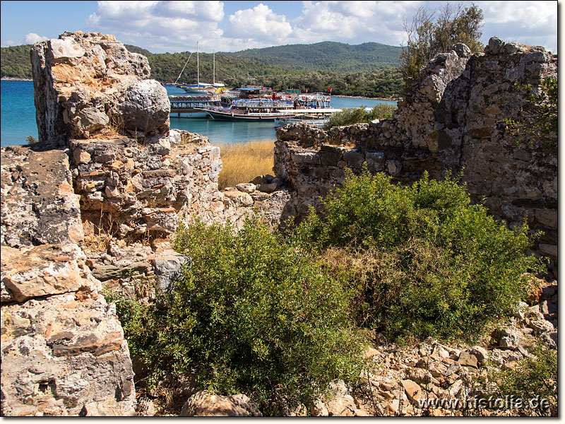 Kedreai in Karien - Blick aus kleinen Basilika von Kedreai auf den modernen Schiffsanleger