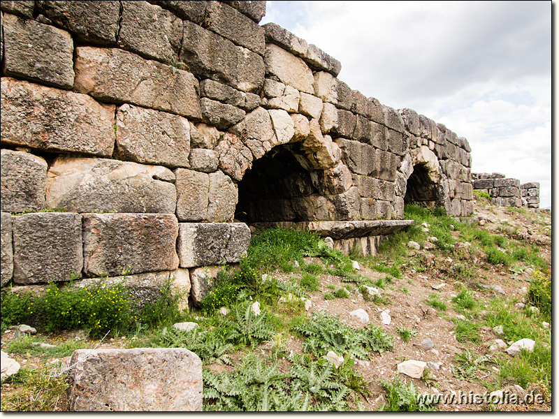 Kibyra in Karien - Tempelfundament mit Gewölbe westlich des Stadions