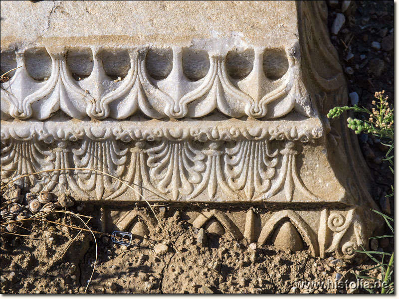 Lagina in Karien - Verzierungen an einem Architektur-Fragment des Hekate-Tempels von Lagina