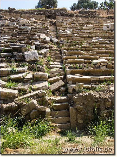 Magnesia in Karien - Treppenaufgang in den Sitzreihen auf der Ostseite des Stadions von Magnesia