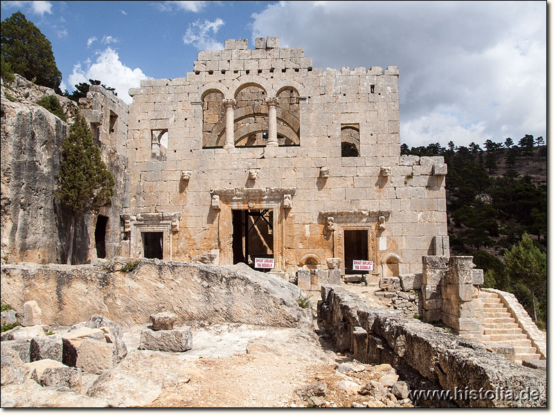 Alahan in Kilikien - Eingangsbereich der östlich gelegenen Hauptkirche von Alahan