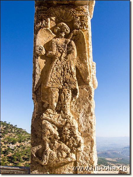 Alahan in Kilikien - Reliefs im Portal der West-Kirche