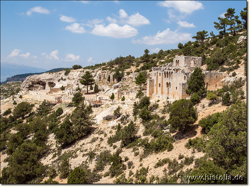 Alahan in Kilikien - Blick von Osten über die gesamte Klosteranlage von Alahan