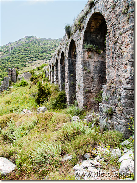 Anemurion in Kilikien - das Aquädukt mit Blick zur Zitadelle