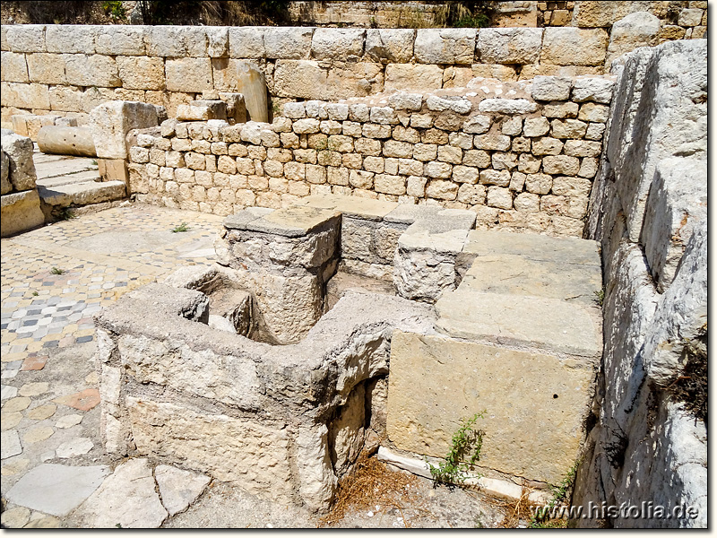 Elaiussa-Sebaste in Kilikien - Taufbecken (Babtisterium) in der zur Kirche umgebauten Agora