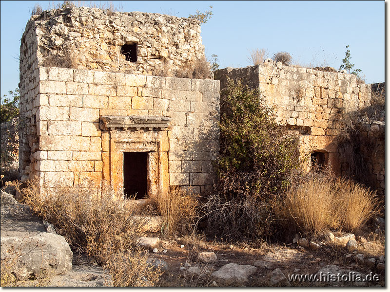 Elaiussa-Sebaste in Kilikien - Grabhäuser in der Nord-Nekropole von Elaiussa-Sebaste