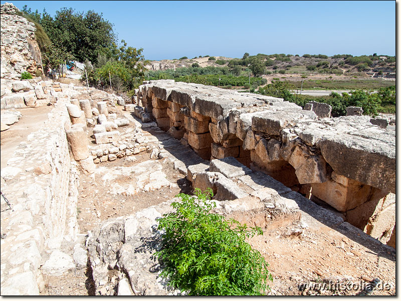Elaiussa-Sebaste in Kilikien - Gewölbe und Reste des Bühnenhauses des Theaters