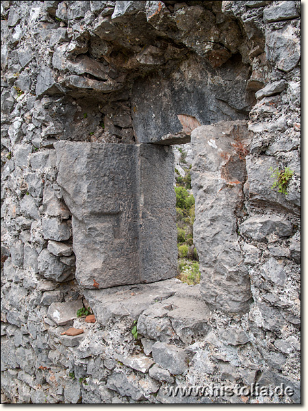 Laertes in Kilikien - Fenster und Fensterriegel im Wachturm