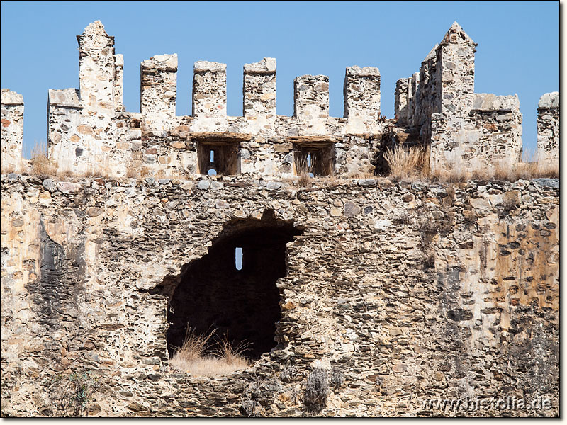 Mamure-Kalesi in Kilikien - Ansicht der nördlichen Wehrmauer der Zitadelle