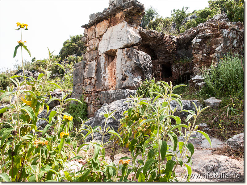 Selinus in Kilikien - kleiner Grabbau in der Nekropole