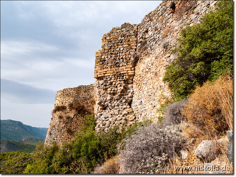 Softa-Kalesi in Kilikien - Untere Festungsmauer von Außen, Blick nach Norden