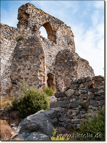 Softa-Kalesi in Kilikien - Nord/West-Seite der Zitadelle mit stark befestigtem Eingang