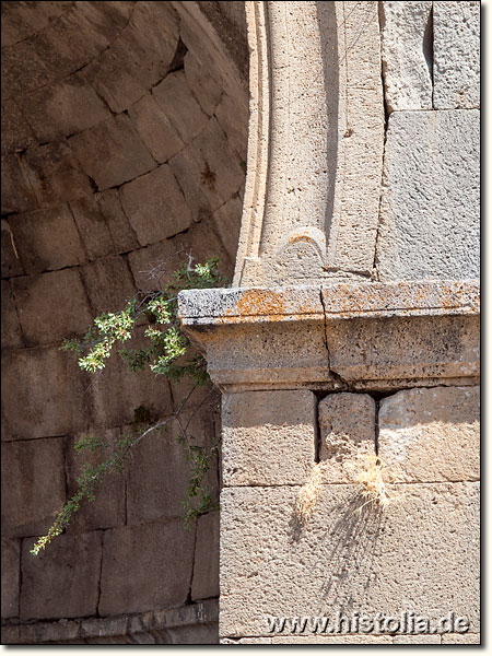 Barata in Lykaonien - Ein Architekturdetail aus der Absis von Basilika 2 von Barata