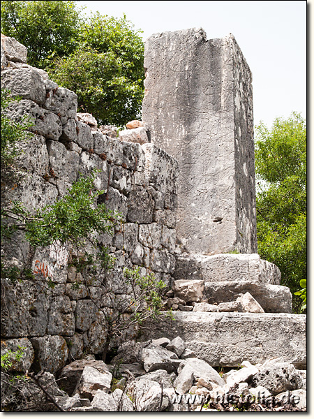 Apollonia in Lykien - Stele oder Reste eines Pfeilergrabes
