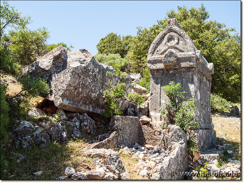 Apollonia in Lykien - Sarkophage in der Ost-Nekropole von Apollonia