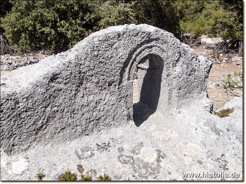 Arnabanda in Lykien - 'Glockenstuhl' über der Trikonos-Absis der Basilika