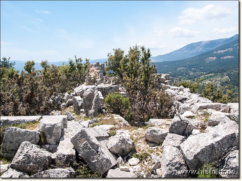 Arneai in Lykien - Blick vom Nord-Ost-Turm über die nördliche Stadtmauer