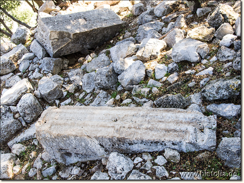 Belos in Lykien - Türsturz des Eingangs zur Basilika mit Kreuz-Symbol