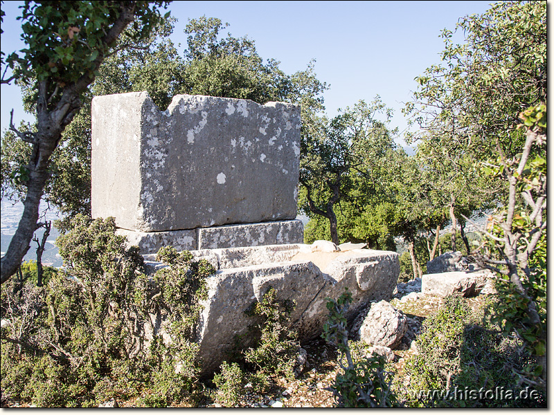 Belos in Lykien - Sarkophag in der Nekropole nördlich der Festung von Belos