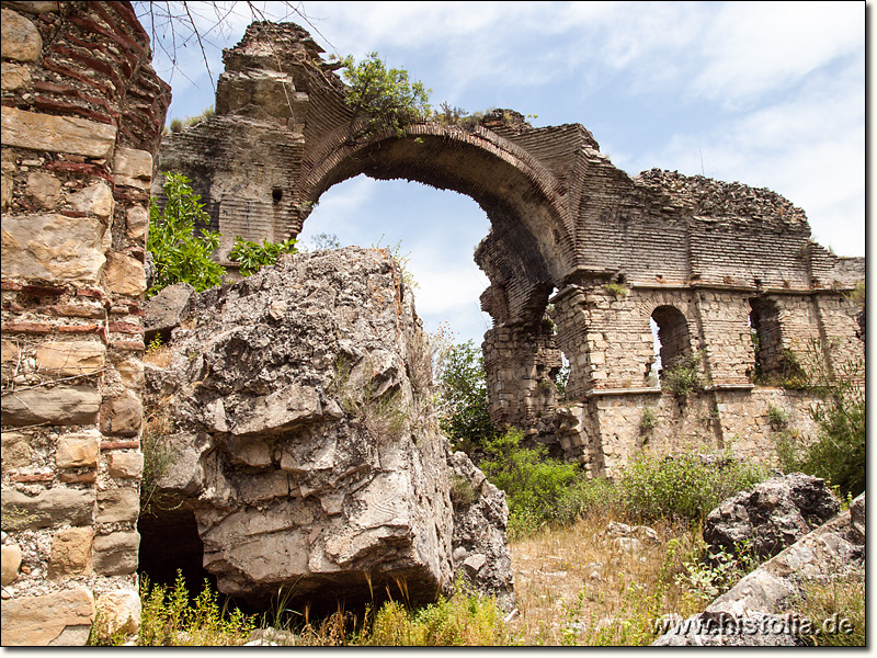 Dereagzi-Kilise in Lykien - Nördliche Seitenwand des Hauptschiffes mit großem Gewölbe