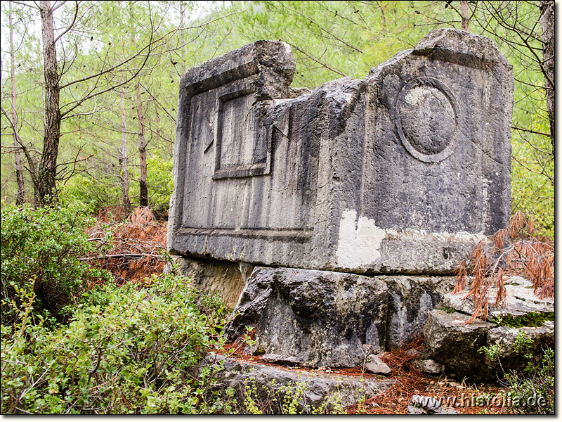 Idebessos in Lykien - Sarkophag in der Südnekropole von Idebessos