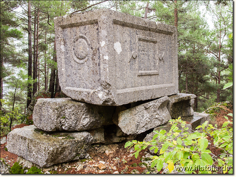 Idebessos in Lykien - Sarkophag in der Südnekropole von Idebessos