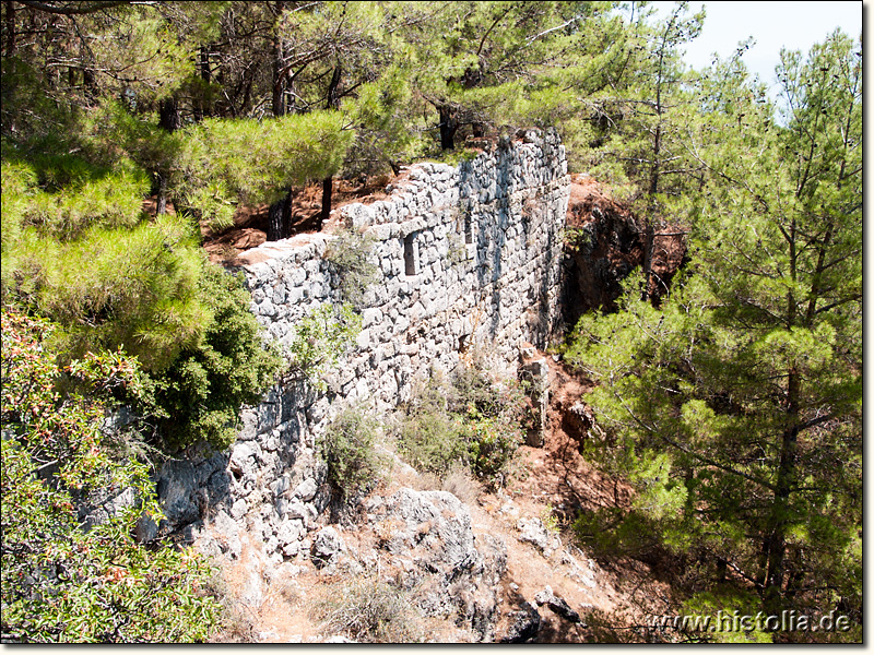 Kadyanda in Lykien - Stadtmauer oberhalb des Theaters