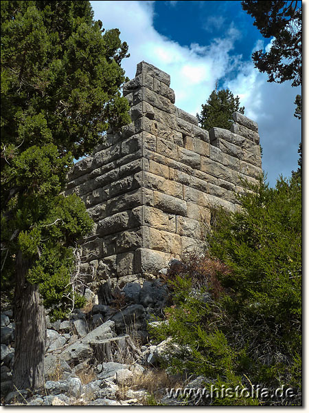 Kastabara in Lykien - Westlicher Wachturm am Eingang zur Festung von Kastabara