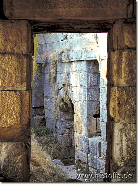 Myra in Lykien - In den Gewölben des Theaters