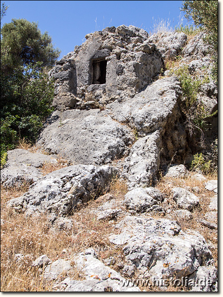 St. Nikolaus-Insel in Lykien - Massives Grabhaus neben dem Korridor