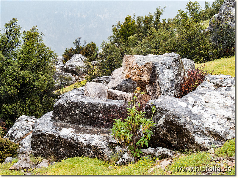 Nisa in Lykien - Sarkophag-Kästen im anstehenden Fels in der Ost-Nekopole