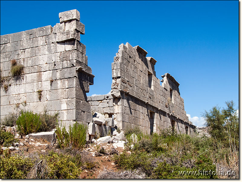 Patara in Lykien - Das Granarium auf der Westseite des Hafens von Patara