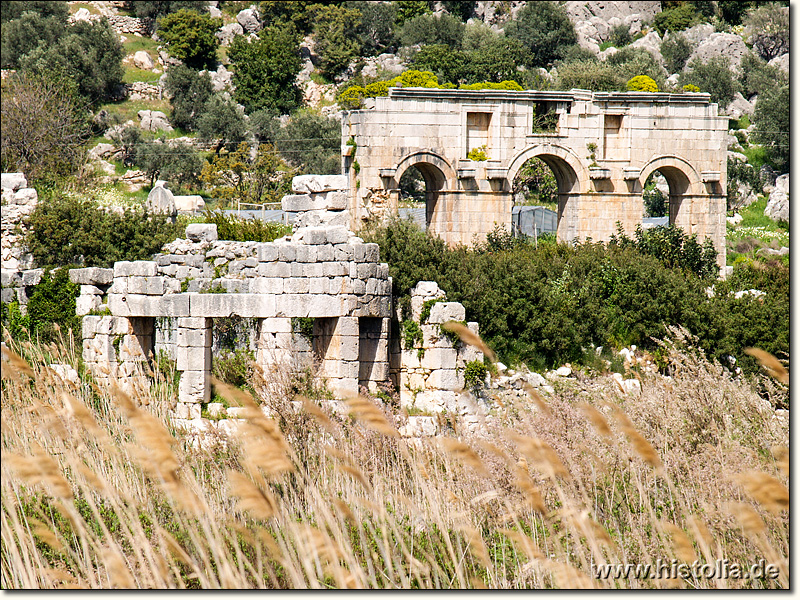 Patara in Lykien - Triumphbogen und Bäder von Patara