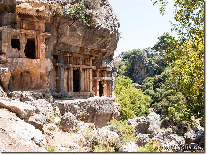 Pinara in Lykien - Felsengräber am Fuss der unteren Akropolis