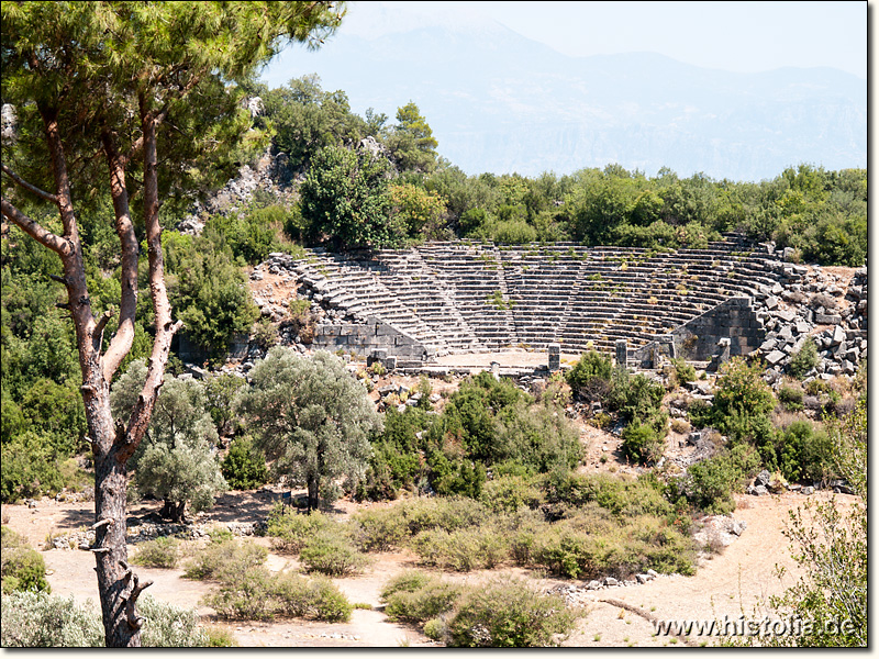 Pinara in Lykien - Blick zum Theater vom Pinara