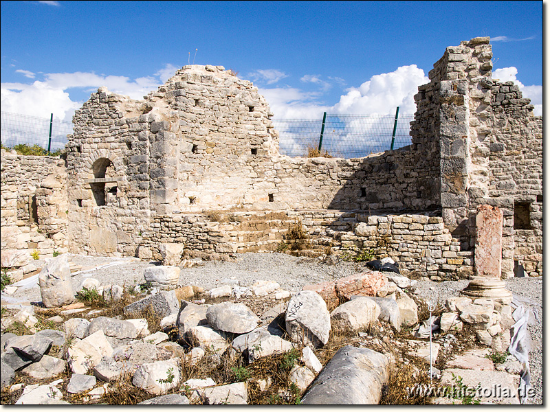 Rhodiapolis in Lykien - Blick in die Absis der großen Basilika von Rhodiapolis