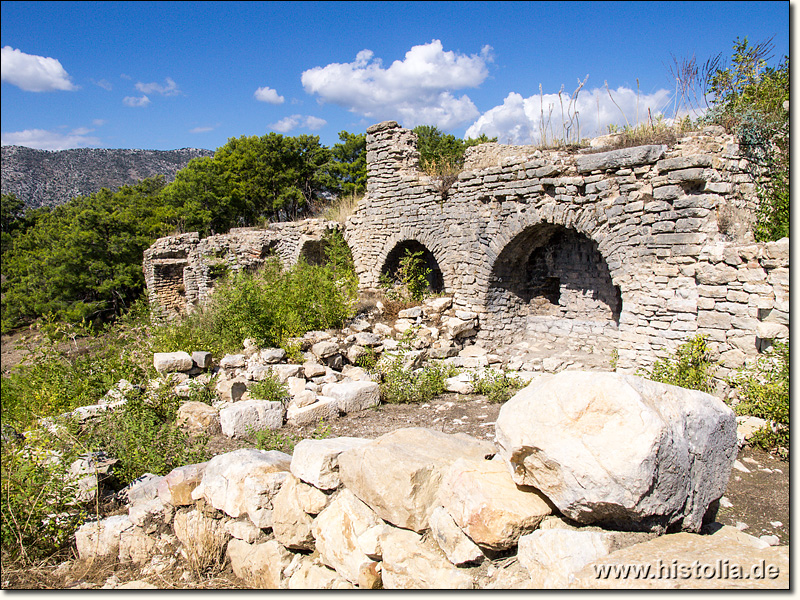 Rhodiapolis in Lykien - Gewölbe als Teil der Stadtmauer im westlichen Stadtgebiet