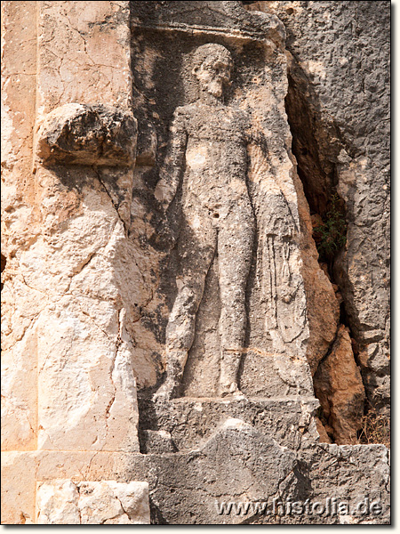 Teimiussa in Lykien - Relief eines jungen Mannes neben dem Felsengrab
