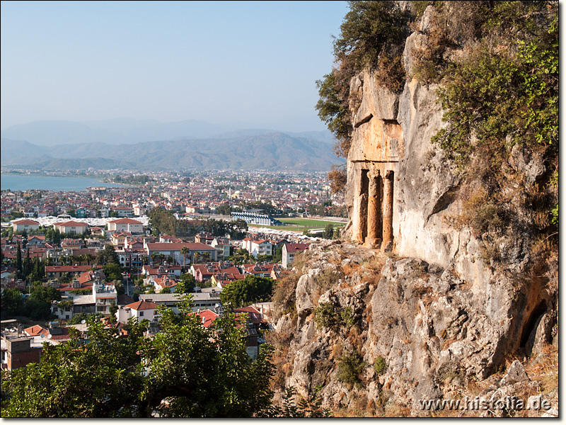 Telmessos in Lykien - Tempelgrab mit Bick über Telmessos (Fethiye)