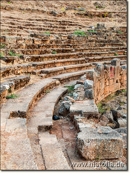 Telmessos in Lykien - Theater mit nachträglich angebrachter, römischer Schutzmauer