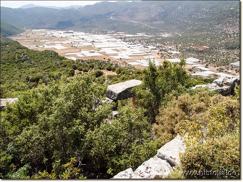 Tyberissos in Lykien - Aussicht von der Festung nach Nord-Westen in die Ebene von Tirmisin