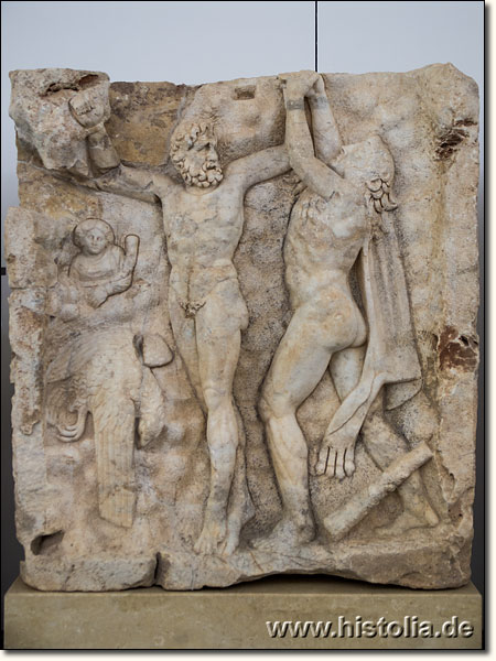 Museum von Aphrodisias - Relief aus dem Sebasteion: Herkules befreit Prometheus