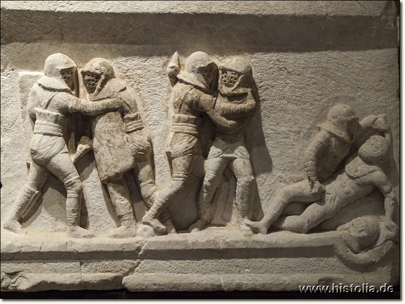 Museum von Burdur - Ein Relief mit kämpfenden Gladiatoren aus Kibyra