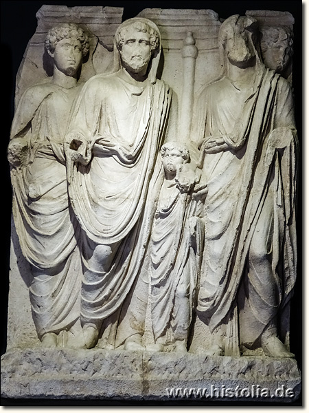 Museum von Selçuk - Relief-Platte des Partherdenkmals von Ephesos aus dem 2.Jh.n.Chr.