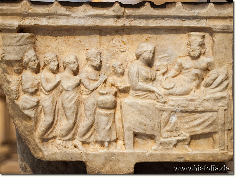 Museum von Wien - Relief auf einem Sarkophag-Fragment: Totenmahl-Szene